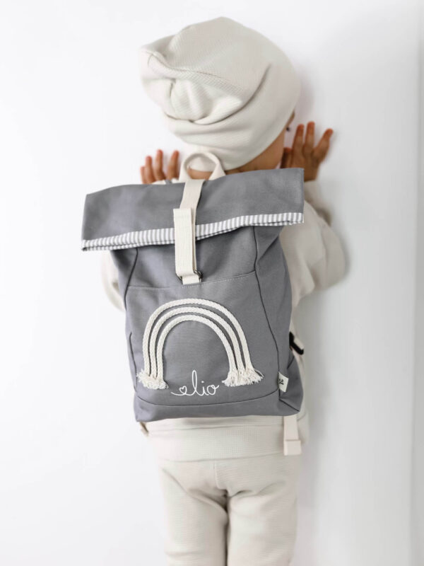 Kinderrucksack Rolltop Regenbogen personalisiert