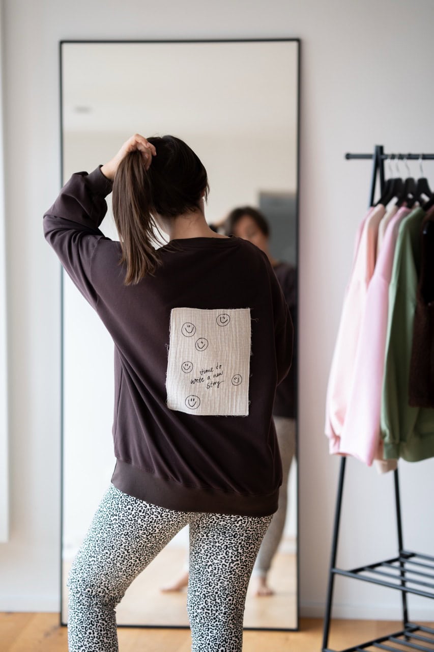 Sweater „time to write a new story“ – Bild 3