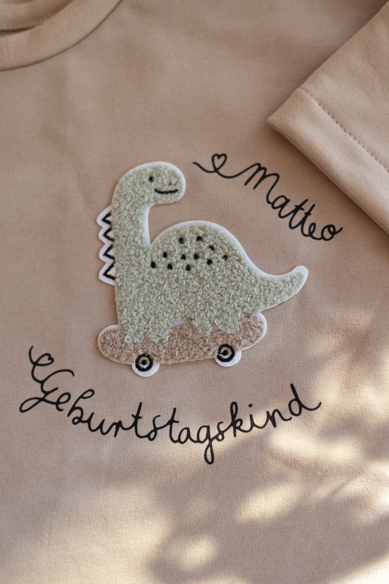 Geburtstags Shirt oversize Dino – Bild 5