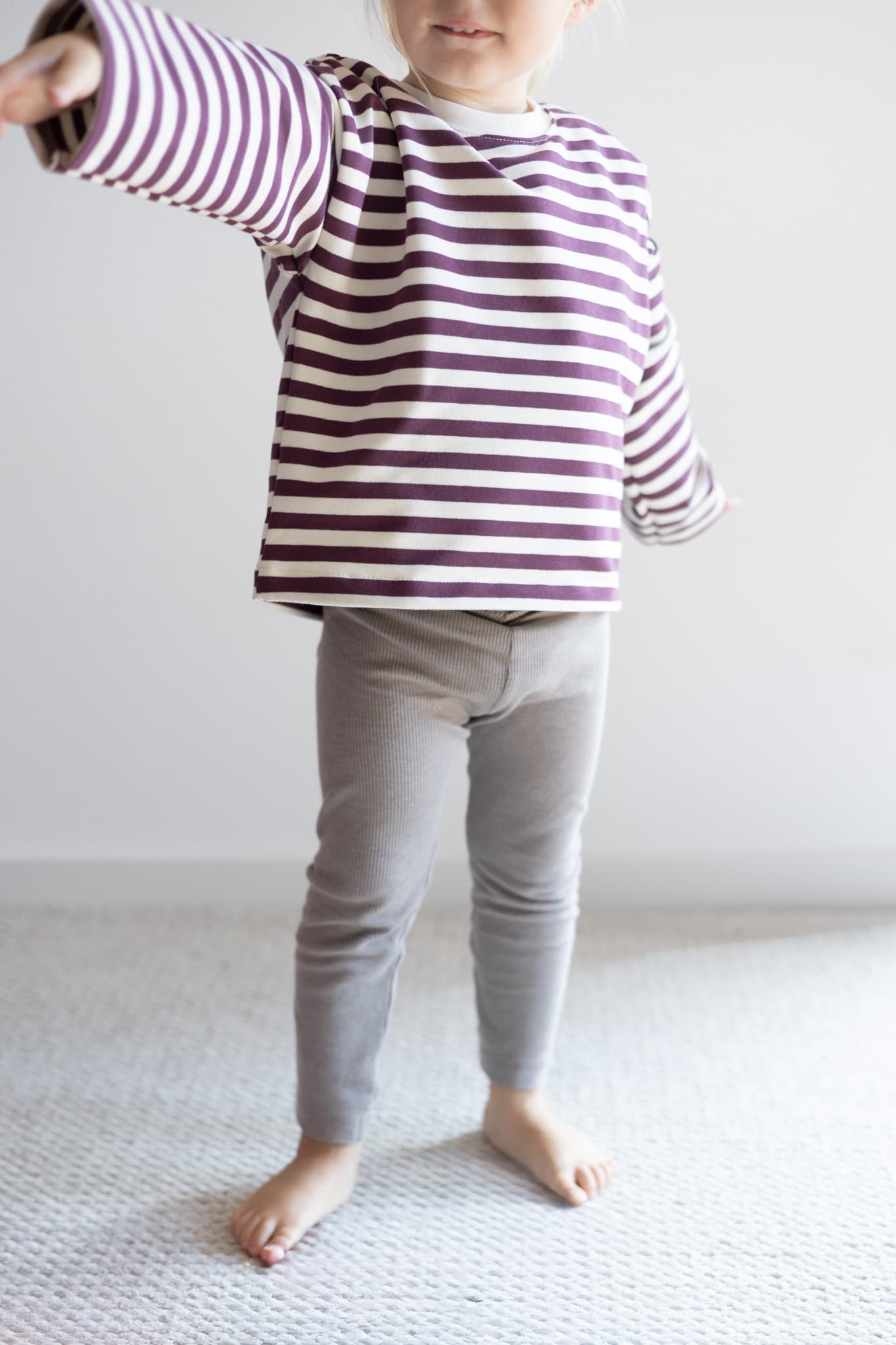 longsleeve__stripes_kids_beere-25